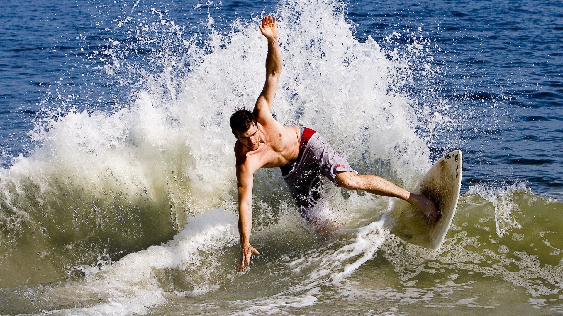 《Ming：带队冲击世界舞台，领军新一代电竞少年》，电竞明人